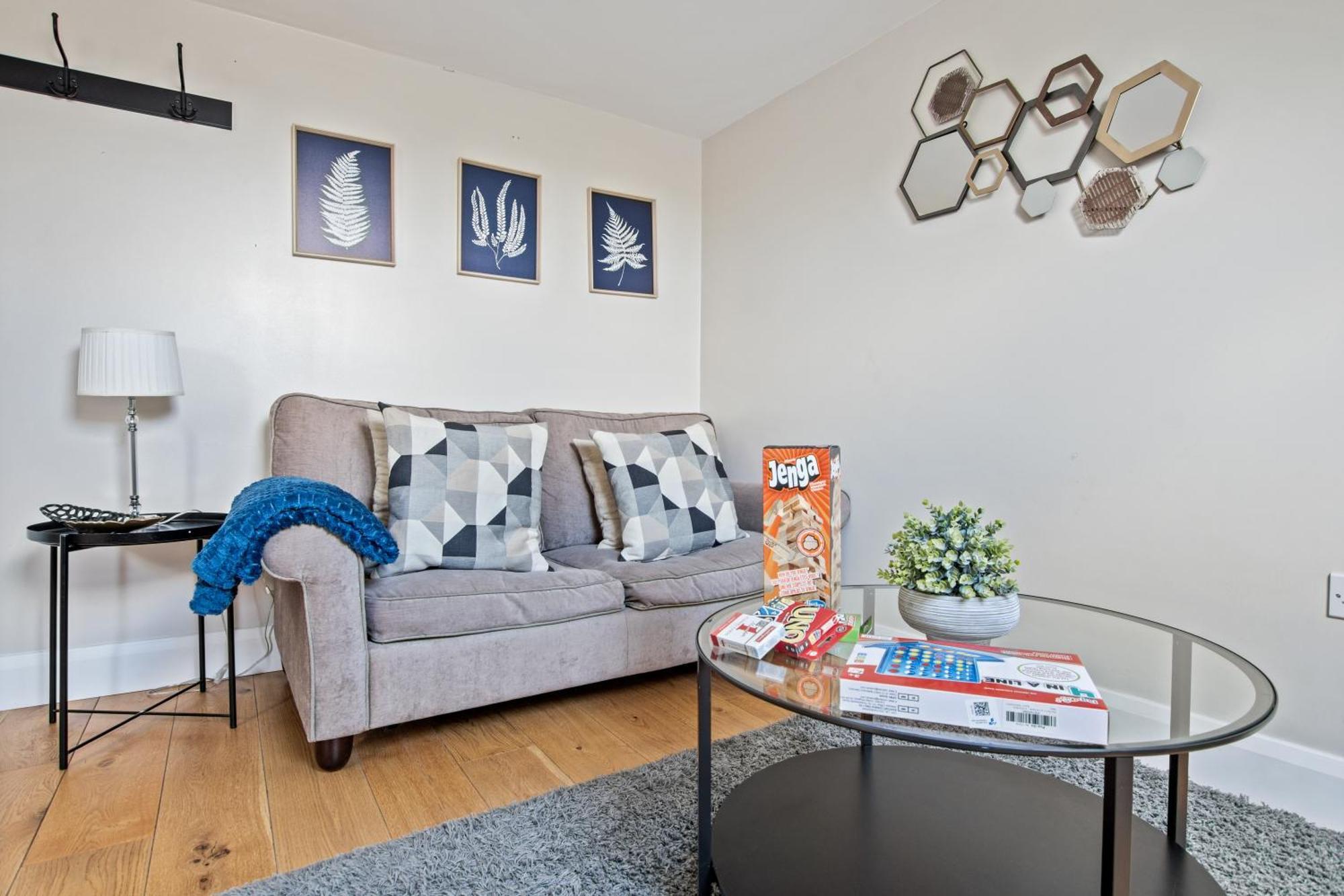 Central And Cosy Brockenhurst Flat 外观 照片
